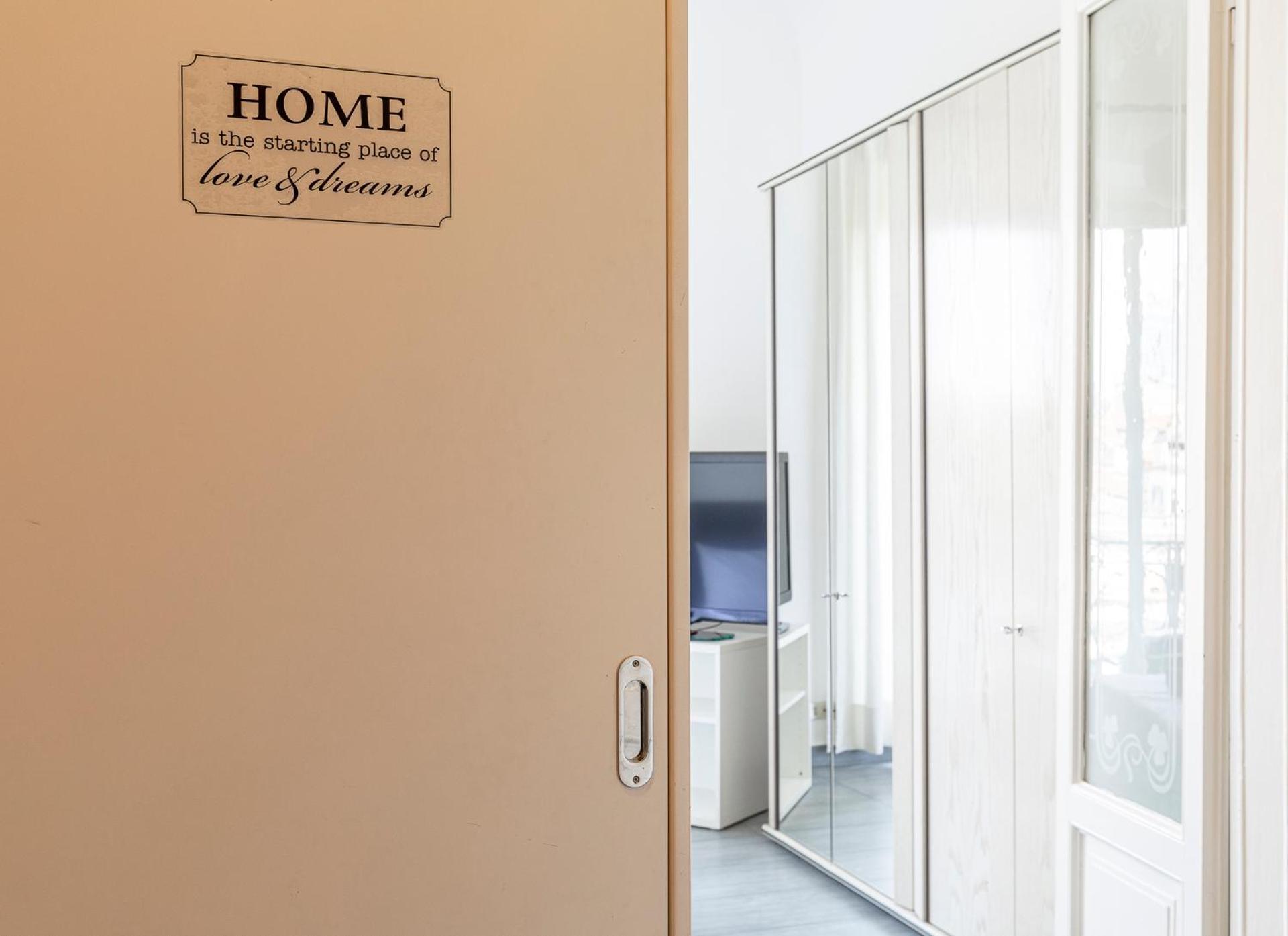 Porta-Venezia/Milano CentraleLuxury Apartment Екстериор снимка